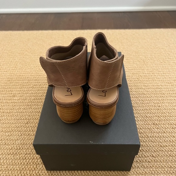Lamar’s’ Women’s Booties. Open Toe. Size 8 . Color Tan. Made in Italy. New - Picture 5 of 7